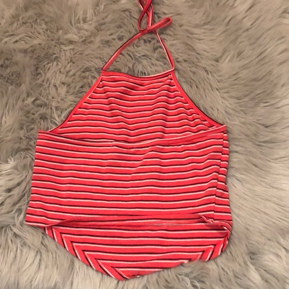 crop top - Picture 3 of 3